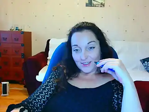 Alice3694 online show from 7, 5, 2026