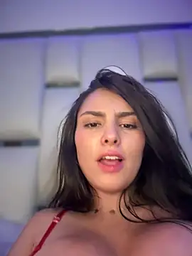 Maddy Rouse  online show from 18, 1, 2025