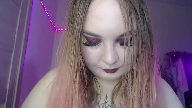 Greeenfriends6969 online show from 27, 12, 2024