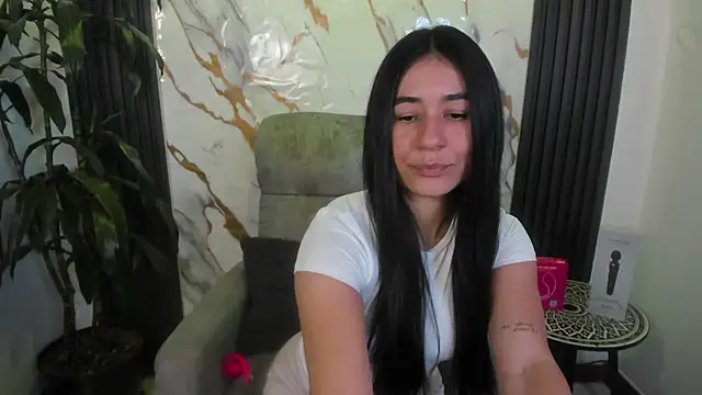 ChloeTurner  online show from 5, 5, 2026