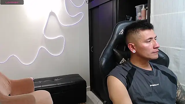 Snapshot of team_dinamite69 chatting on 14, 3, 2025 team dinamite69 online show from 14, 3, 2025