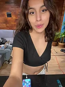 Katee Jones online show from 2, 3, 2025