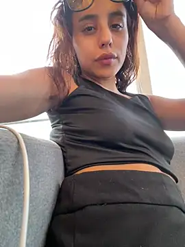 Katee Jones online show from 21, 3, 2025