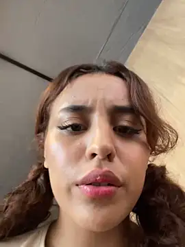 Katee Jones online show from 8, 9, 2025