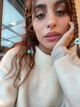 Katee Jones online show from 18, 12, 2025