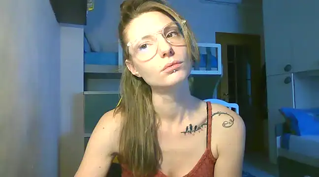 Snapshot of Feli_blue chatting on 3, 12, 2024 Feli blue online show from 3, 12, 2024