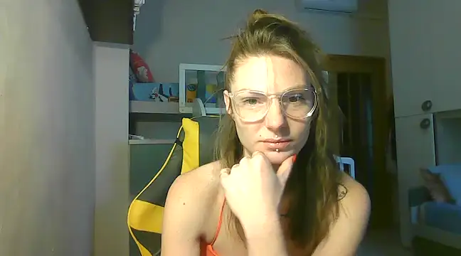 Snapshot of Feli_blue chatting on 9, 12, 2024 Feli blue online show from 9, 12, 2024