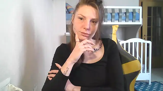 Snapshot of Feli_blue chatting on 10, 1, 2025 Feli blue online show from 10, 1, 2025