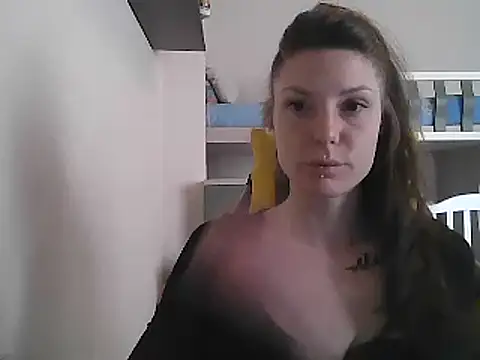 Snapshot of Feli_blue chatting on 4, 2, 2025 Feli blue online show from 4, 2, 2025