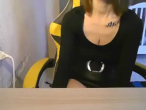 Snapshot of Feli_blue chatting on 24, 2, 2025 Feli blue online show from 24, 2, 2025