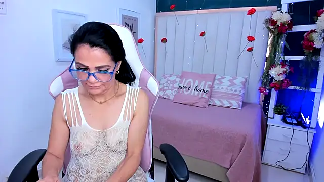 margot smith  online show from 13, 3, 2026