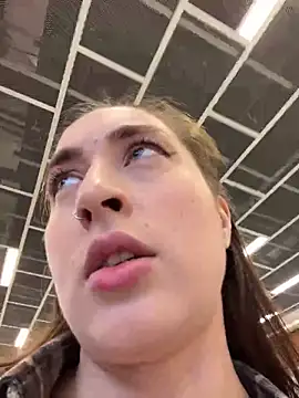 Holly Play online show from 12, 9, 2025