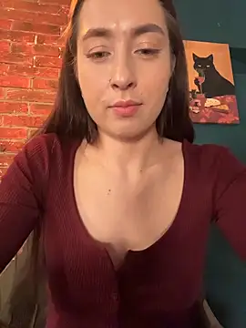 Holly Play online show from 2, 5, 2026