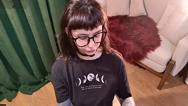 MichaellaMoon online show from 22, 7, 2026