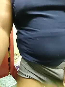 Snapshot of ShelfyOfferer chatting on 1, 11, 2025 ShelfyOfferer online show from 1, 11, 2025