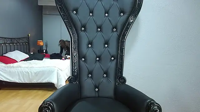 MelaniaKnauss online show from 5, 12, 2024