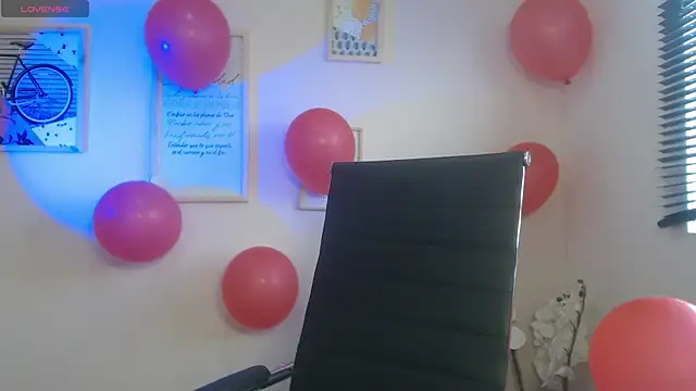 lucy diiaz online show from 15, 2, 2025