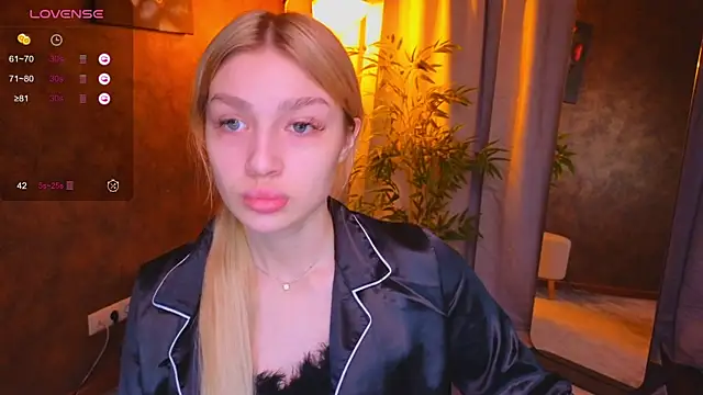 Ella Milla online show from 27, 1, 2025