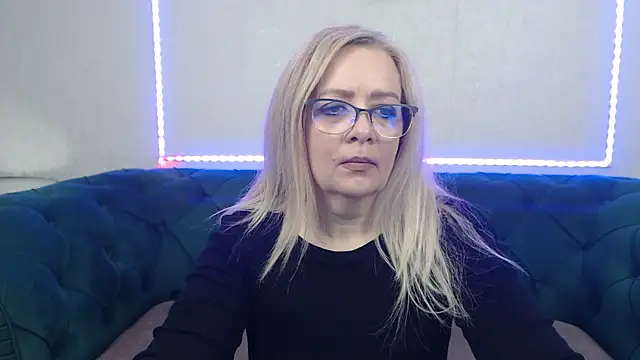 IvanaCharm online show from 8, 5, 2026