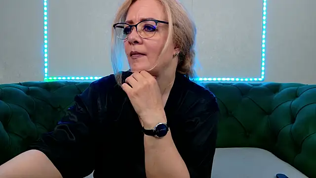 IvanaCharm online show from 19, 7, 2026