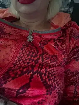 Snapshot of luna_14 chatting on 6, 10, 2025 luna 14 online show from 6, 10, 2025