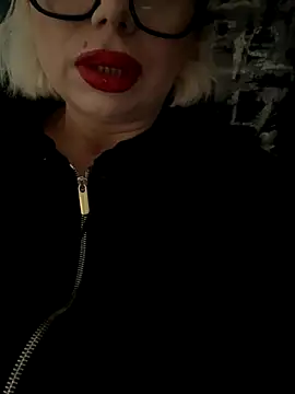 Snapshot of luna_14 chatting on 16, 10, 2025 luna 14 online show from 16, 10, 2025