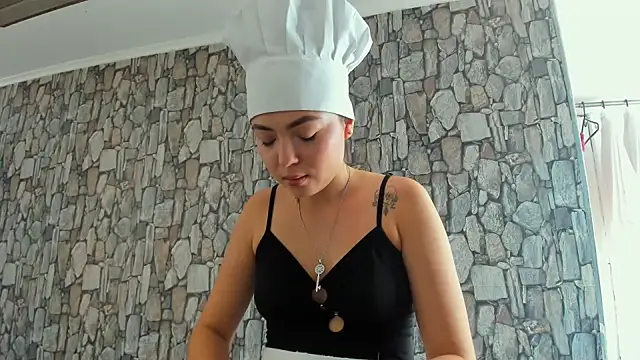 Snapshot of azumi_cutiepie_ chatting on 24, 12, 2024 azumi cutiepie online show from 24, 12, 2024