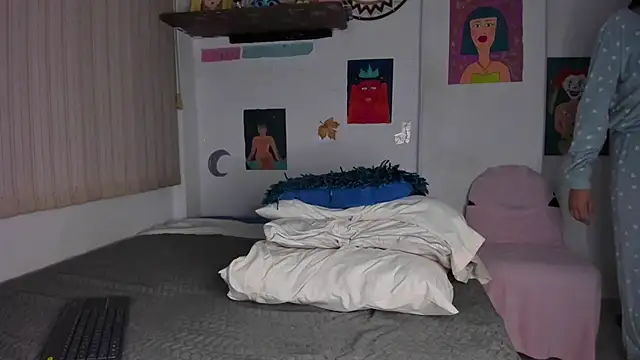 Snapshot of azumi_cutiepie_ chatting on 6, 3, 2025 azumi cutiepie online show from 6, 3, 2025