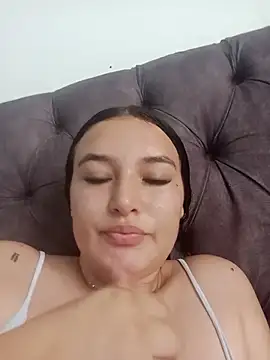 Snapshot of Celeste_camila18 chatting on 17, 5, 2026 Celeste camila18 online show from 17, 5, 2026