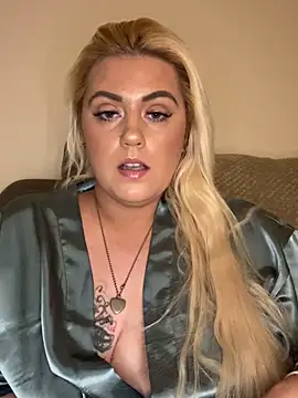 Blondiee3088 online show from 18, 2, 2025