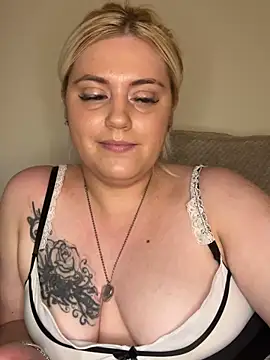 Blondiee3088 online show from 23, 2, 2025