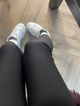 FeetVibe online show from 6, 11, 2025