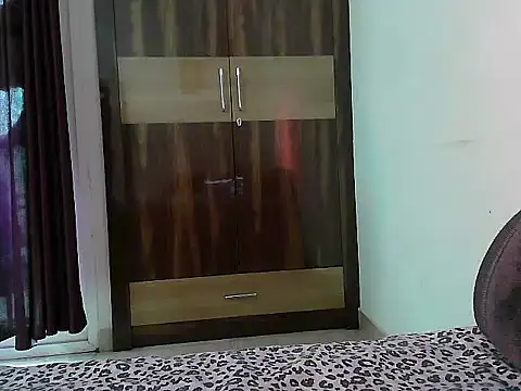 Snapshot of Official_queen chatting on 15, 3, 2026 Official queen online show from 15, 3, 2026