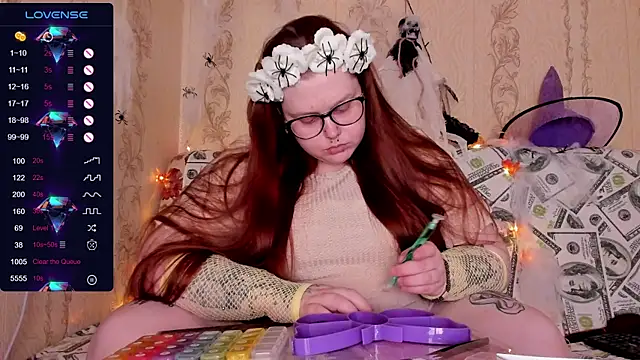 Snapshot of Crow_Diam0nd chatting on 10, 10, 2025 Crow Diam0nd online show from 10, 10, 2025