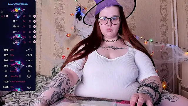 Snapshot of Crow_Diam0nd chatting on 12, 10, 2025 Crow Diam0nd online show from 12, 10, 2025