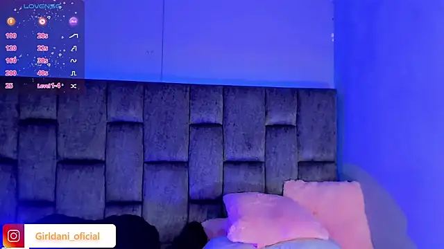 Snapshot of Liittle_foxxxy chatting on 15, 2, 2025 Liittle foxxxy online show from 15, 2, 2025