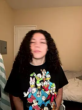 Snapshot of ladylavish chatting on 3, 12, 2024 ladylavish online show from 3, 12, 2024