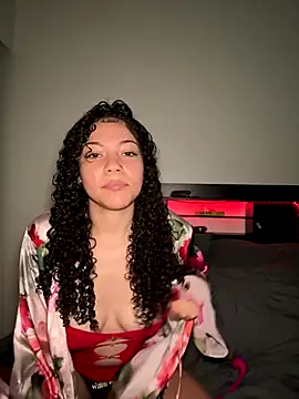 Snapshot of ladylavish chatting on 3, 10, 2025 ladylavish online show from 3, 10, 2025