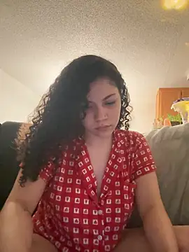 Snapshot of ladylavish chatting on 7, 4, 2026 ladylavish online show from 7, 4, 2026