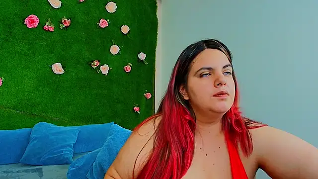 Huge Titties  online show from 3, 8, 2026
