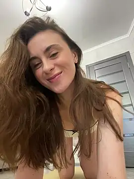 Snapshot of Miilania chatting on 8, 12, 2024 Miilania online show from 8, 12, 2024