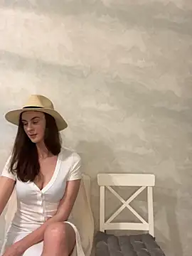 Snapshot of Miilania chatting on 29, 12, 2024 Miilania online show from 29, 12, 2024