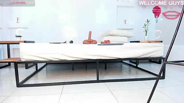 julietha taylor online show from 18, 1, 2025