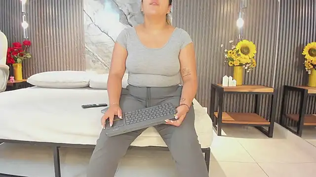 julietha taylor online show from 5, 5, 2026