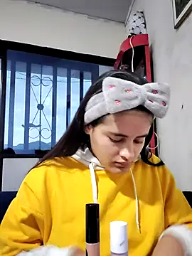 Emma  Williams online show from 15, 12, 2024