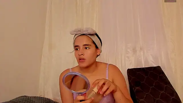 Emma  Williams online show from 14, 4, 2026