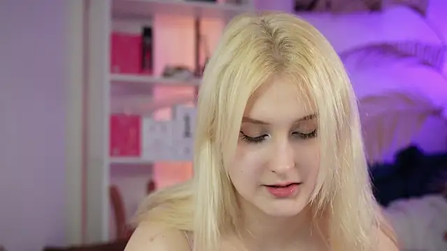 tiffannyjons online show from 28, 7, 2026