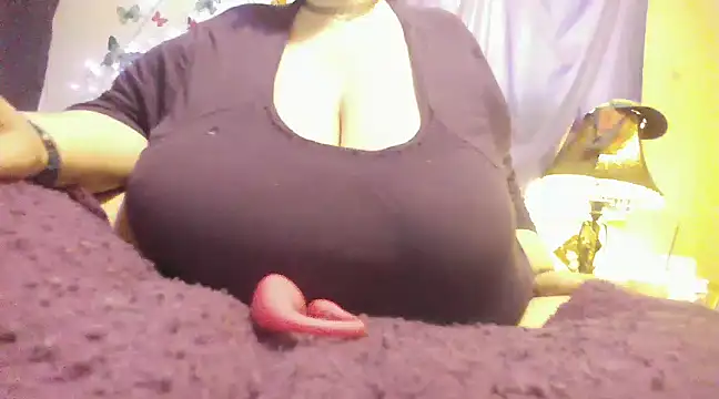Alli Kat online show from 1, 2, 2025
