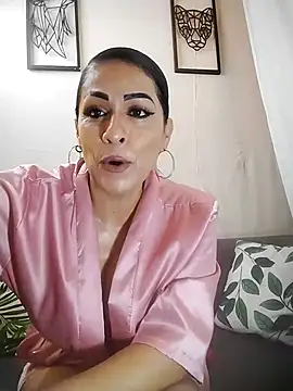 Snapshot of Rosy_sexxx chatting on 1, 2, 2026 Rosy sexxx online show from 1, 2, 2026