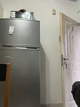 PEACHY439 online show from 17, 2, 2025